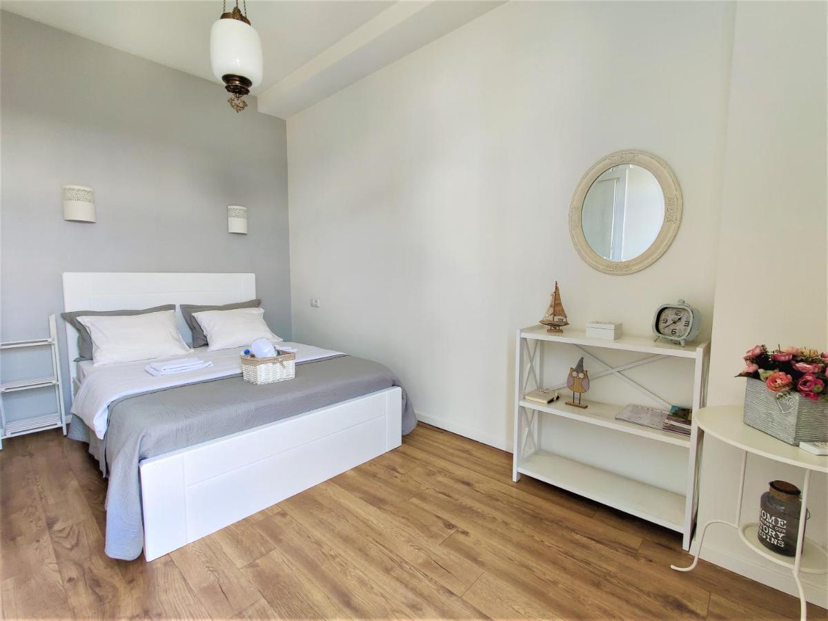 Avlabari Apartment Tbilisi Esterno foto